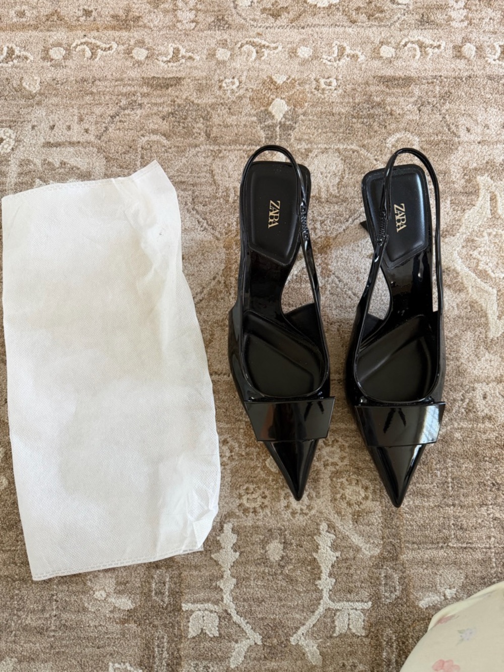 Zara Black Patent Pointed Slingback Heels - Picture 5 of 5